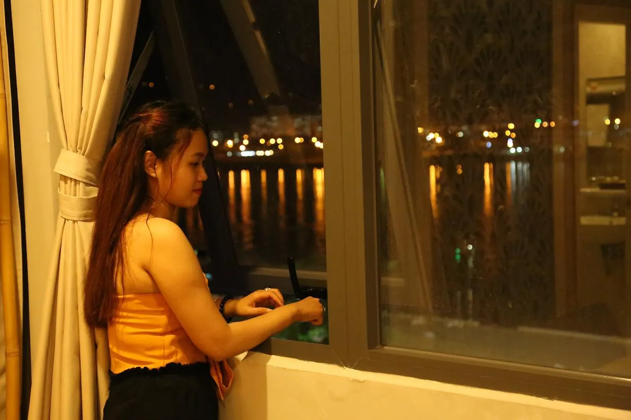 ***  Kaka Hotel Han River Da Nang Vietnam