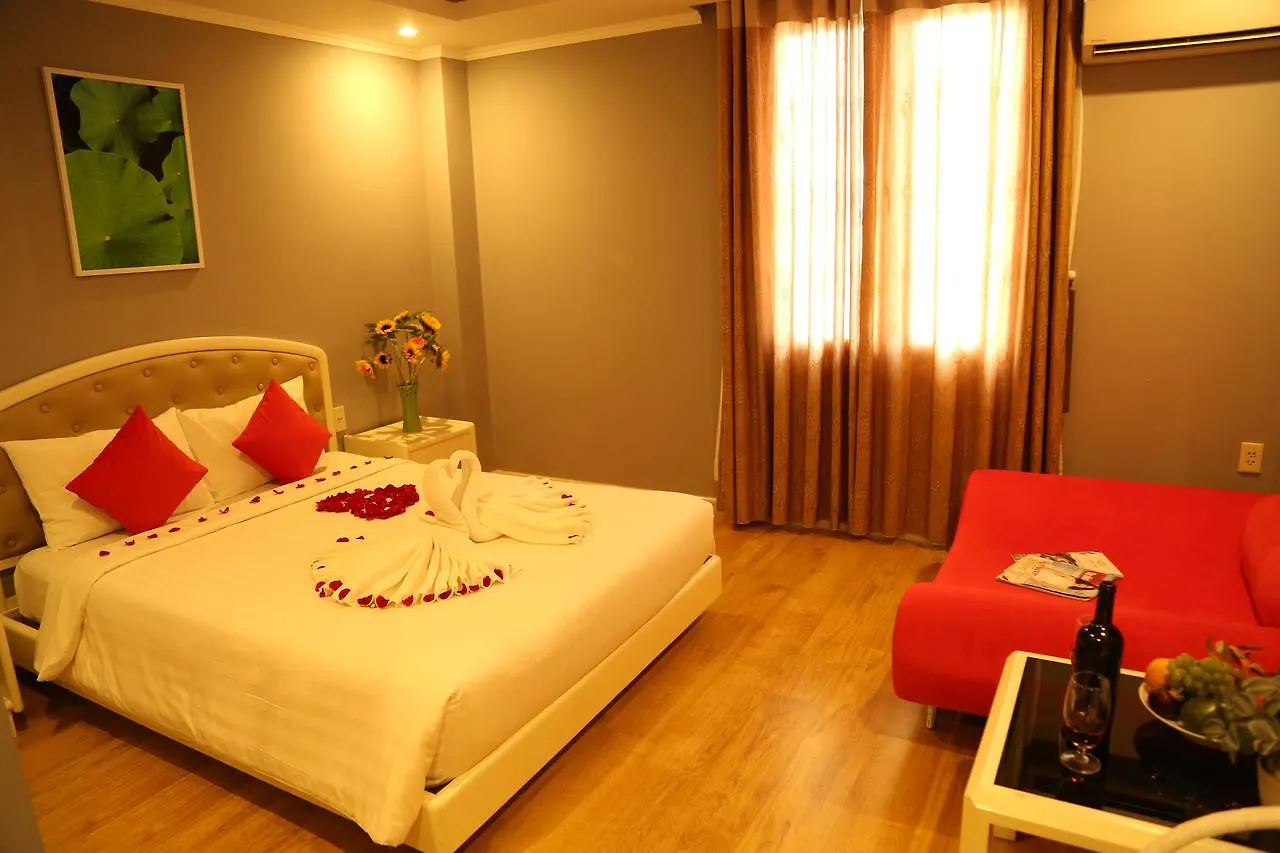 Kaka Hotel Han River Da Nang